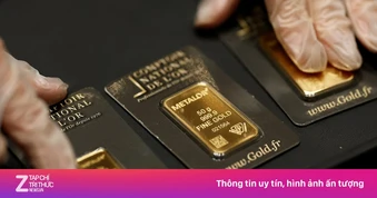 Giá vàng thế giới tăng dựng đứng từ đáy