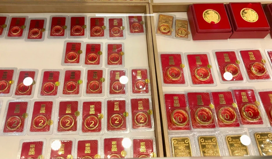 Giá vàng tiếp đà giảm mạnh Giá vàng tiếp đà giảm mạnh