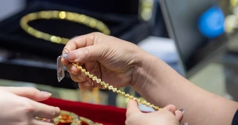 Giá vàng tiếp tục tăng mạnh