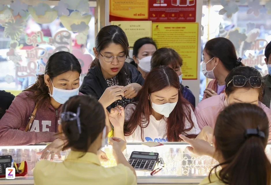 Giá vàng trong nước 'bất động' Giá vàng trong nước 'bất động'