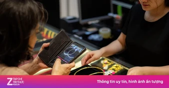 Giá vàng trong nước bất ngờ lùi sâu