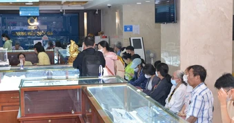 Giá vàng trong nước phục hồi nhẹ sáng cuối tuần