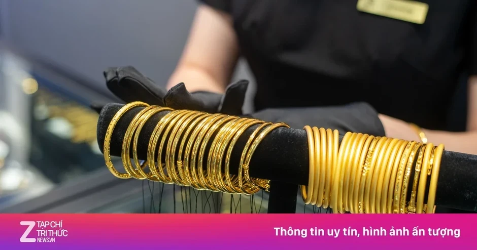 Giá vàng trong nước tăng gần 4 triệu đồng/lượng chỉ sau một đêm Giá vàng trong nước tăng gần 4 triệu đồng/lượng chỉ sau một đêm