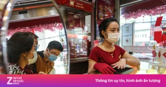 Giá vàng trong nước trượt dài