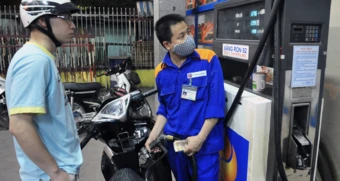 Giá xăng dầu có loại tăng gần 9.000 đồng/lít: Làm sao kiềm đà tăng sốc?