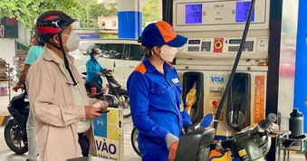 Giá xăng dầu đồng loạt giảm, xăng E5RON92 giảm 650 đồng/lít tại kỳ điều hành hôm nay 14/5