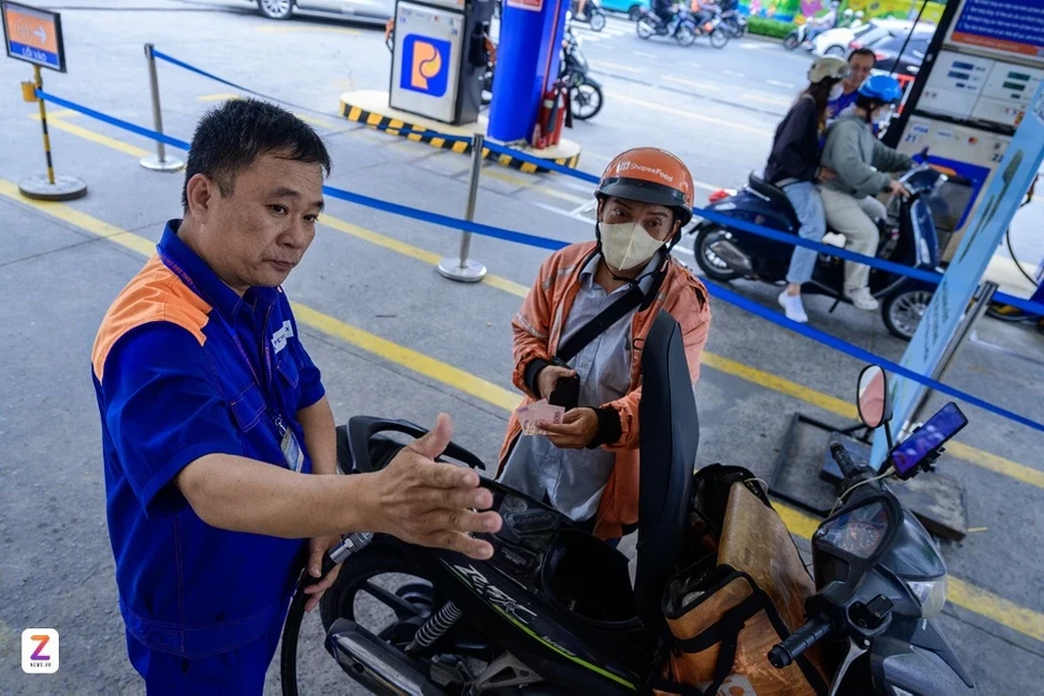 Giá xăng dầu giảm Giá xăng dầu giảm