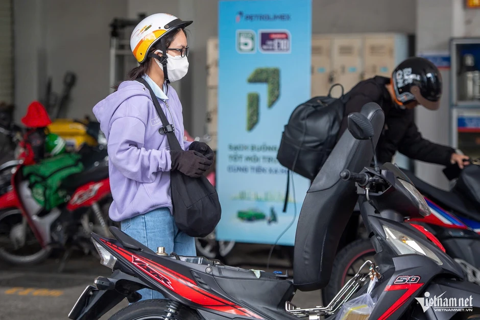Giá xăng dầu hôm nay 12/7: Dầu thế giới trải qua tuần tăng, xăng trong nước giảm Giá xăng dầu hôm nay 12/7: Dầu thế giới trải qua tuần tăng, xăng trong nước giảm