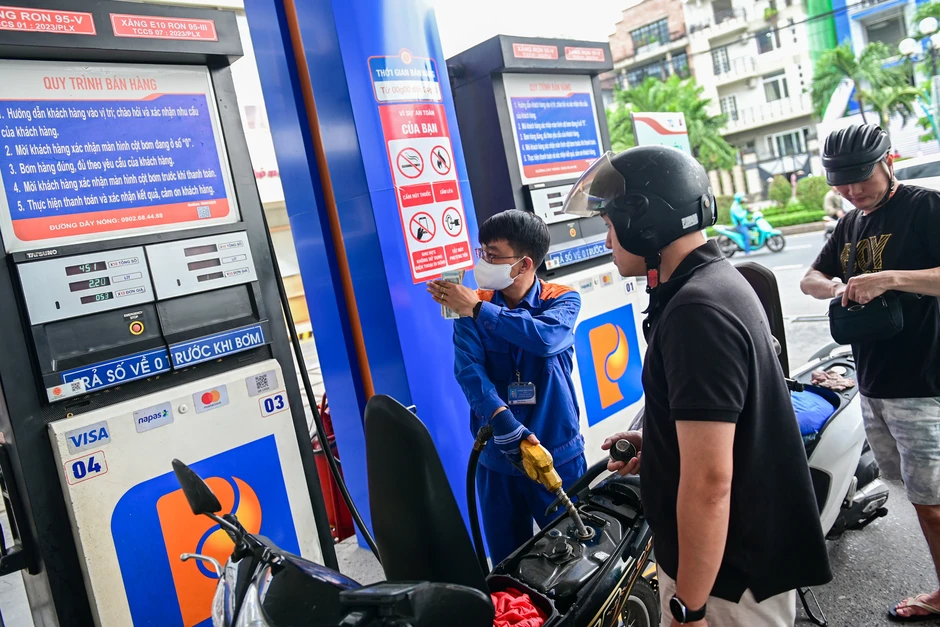 Giá xăng dầu hôm nay 16/4: Dầu thế giới đi ngang, giá dầu diesel, mazut trong nước giảm sâu Giá xăng dầu hôm nay 16/4: Dầu thế giới đi ngang, giá dầu diesel, mazut trong nước giảm sâu