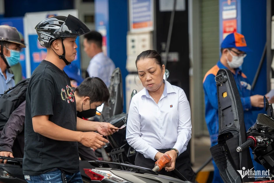 Giá xăng dầu hôm nay 18/6: Thế giới đi lên, trong nước chiều nay có giá mới Giá xăng dầu hôm nay 18/6: Thế giới đi lên, trong nước chiều nay có giá mới