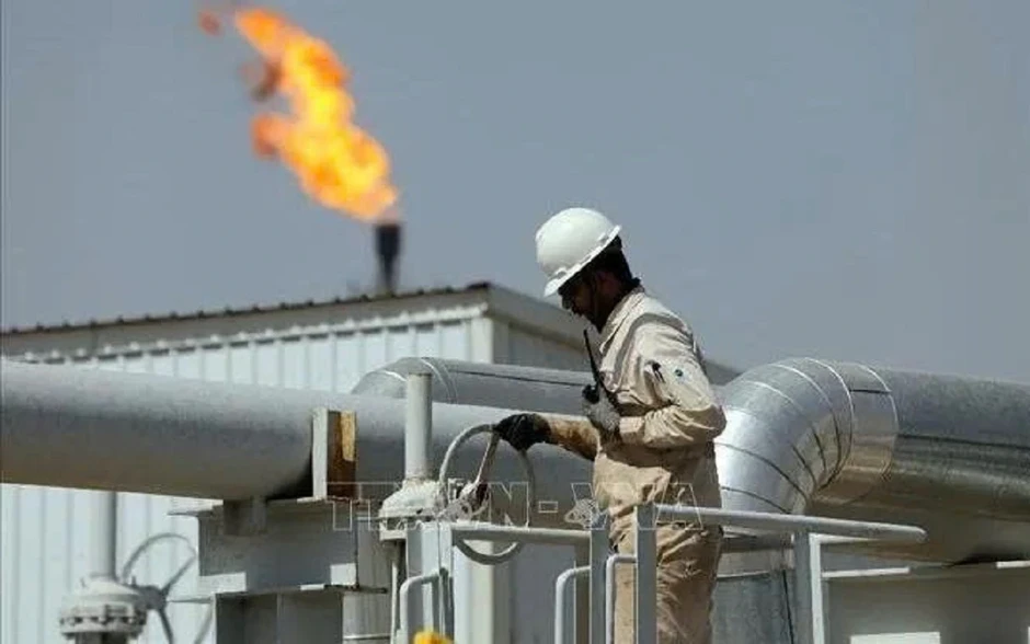 Giá xăng dầu hôm nay 2/5: Giá dầu tăng trở lại do xung đột Iran bế tắc