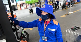 Giá xăng dầu hôm nay 23/4: Dầu thế giới tăng, trong nước giữ mức giá giảm mạnh