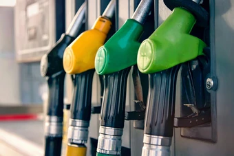 Giá xăng dầu hôm nay 4/10: Dầu thế giới tiếp tục đi xuống