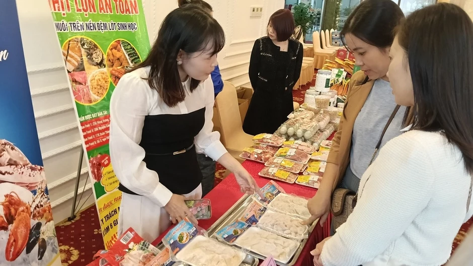 Giá xăng dầu tăng ảnh hưởng doanh thu, doanh nghiệp thu hẹp sản xuất Giá xăng dầu tăng ảnh hưởng doanh thu, doanh nghiệp thu hẹp sản xuất