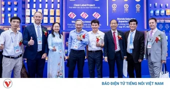 Gian hàng Vinamilk thu hút đông đảo khách tham quan tại Triển lãm sữa 2026