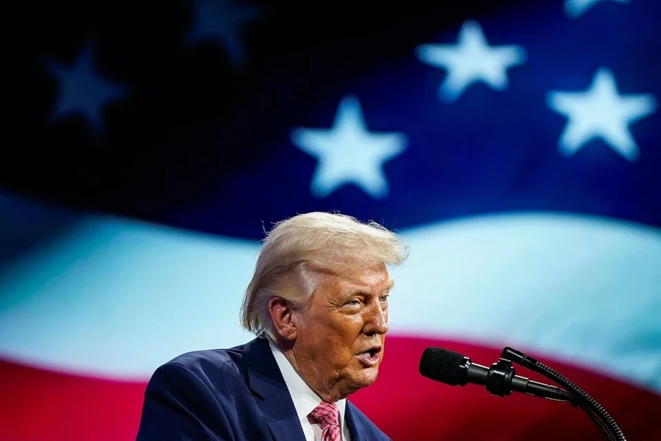 Giao dịch 'bí ẩn' trước mỗi dòng trạng thái của ông Trump Giao dịch 'bí ẩn' trước mỗi dòng trạng thái của ông Trump
