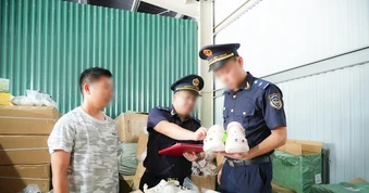 Hải quan phát hiện 800.000 sản phẩm nghi xâm phạm sở hữu trí tuệ