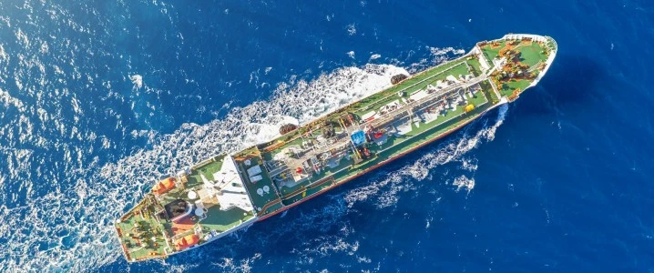 Hai siêu tàu dầu Nga bất ngờ 'bẻ lái' giữa Đại Tây Dương: Mức giá 'khủng' khiến những lô hàng diesel đổi hướng giữa chừng Hai siêu tàu dầu Nga bất ngờ 'bẻ lái' giữa Đại Tây Dương: Mức giá 'khủng' khiến những lô hàng diesel đổi hướng giữa chừng