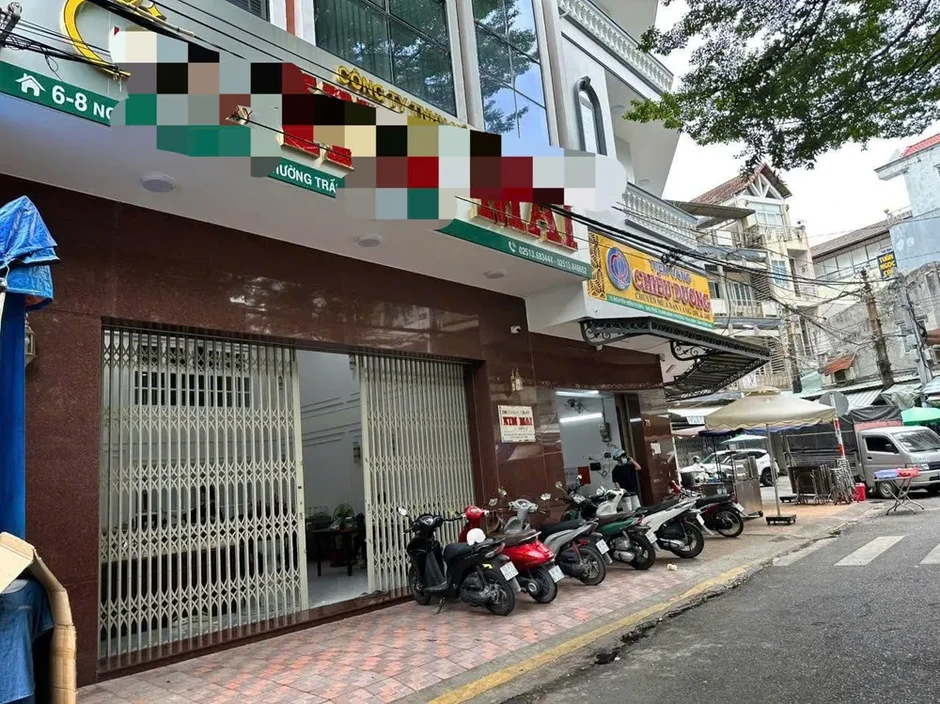 Hàng loạt tiệm vàng tại Đồng Nai, Lâm Đồng bất ngờ đóng cửa