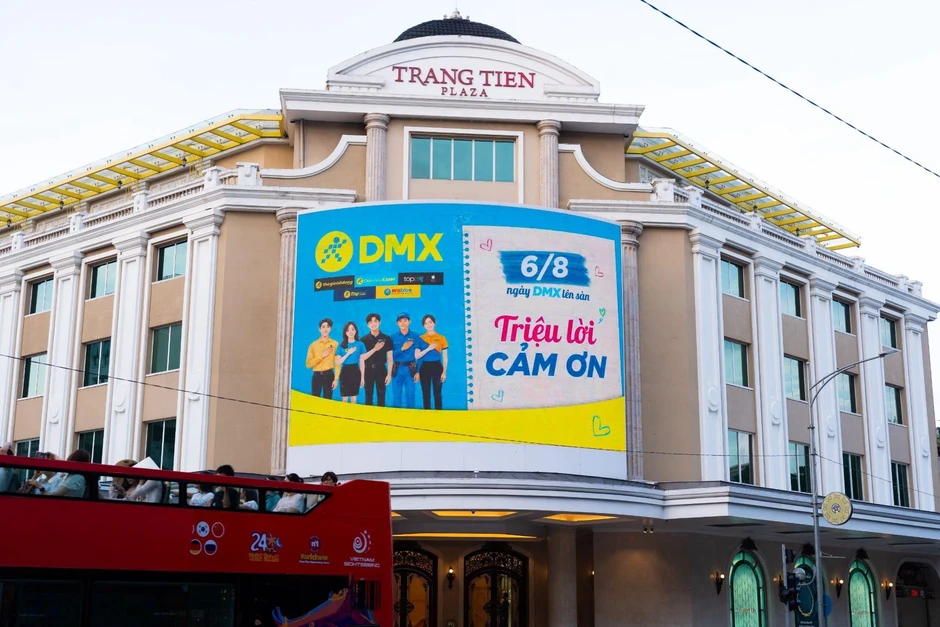 Hệ thống bán lẻ thuộc Điện Máy Xanh tri ân khách hàng dịp chào sàn Hệ thống bán lẻ thuộc Điện Máy Xanh tri ân khách hàng dịp chào sàn