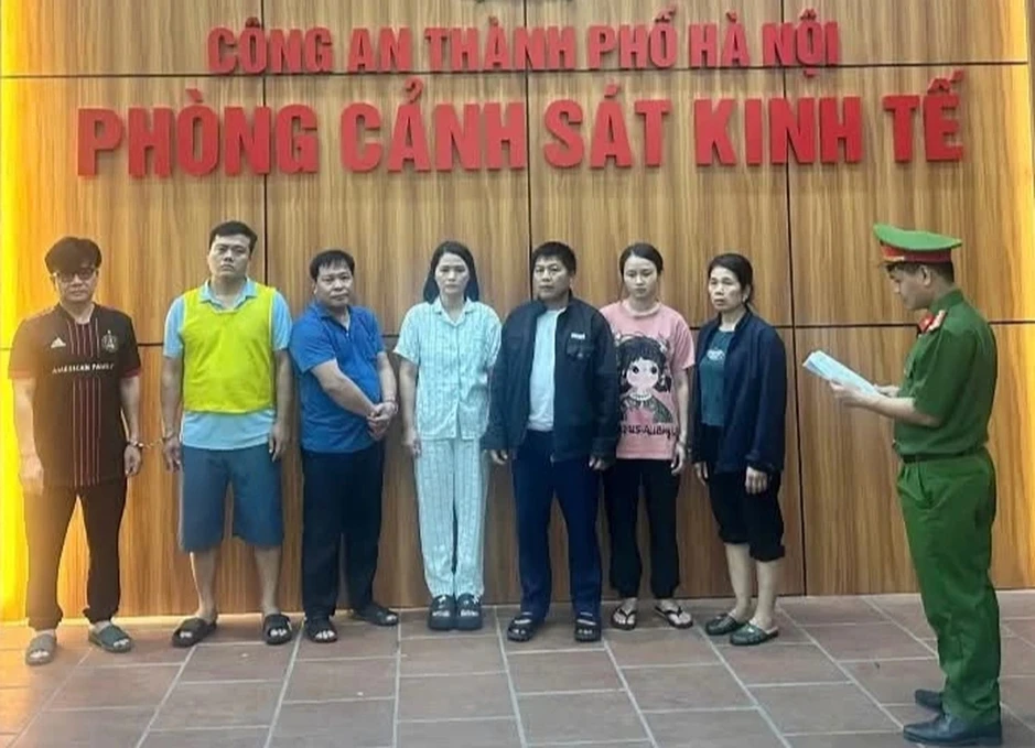 Hồ sơ công ty bán thịt lợn bệnh cho nhiều trường học tại Hà Nội Hồ sơ công ty bán thịt lợn bệnh cho nhiều trường học tại Hà Nội