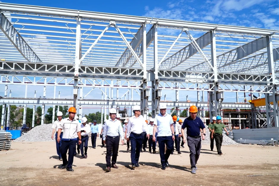 Hòa Phát muốn rót thêm 20.000 tỷ mở rộng dự án ray đường sắt Dung Quất Hòa Phát muốn rót thêm 20.000 tỷ mở rộng dự án ray đường sắt Dung Quất