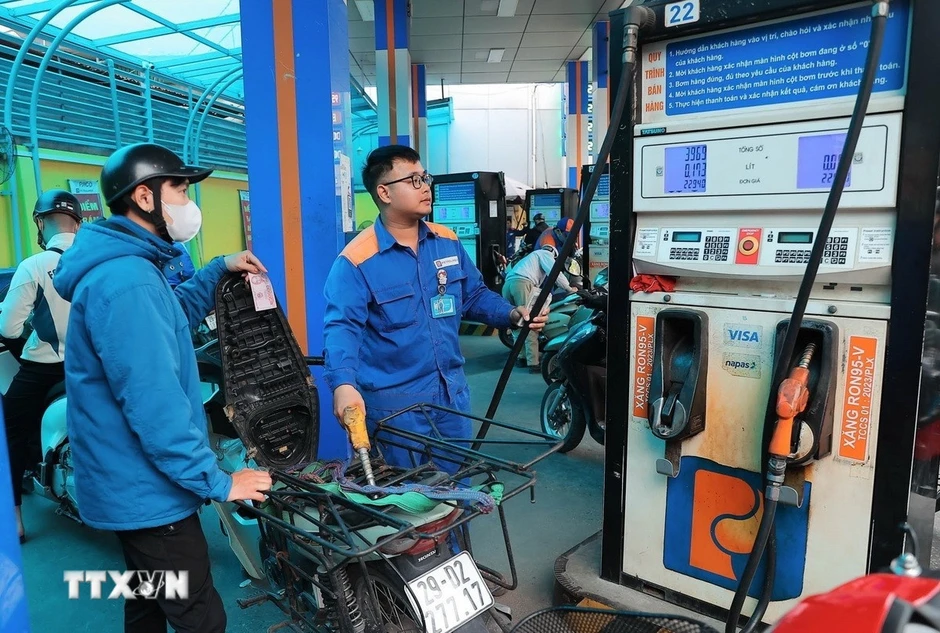 Hoàn thiện quy chuẩn, thúc đẩy triển khai xăng sinh học E10 Hoàn thiện quy chuẩn, thúc đẩy triển khai xăng sinh học E10