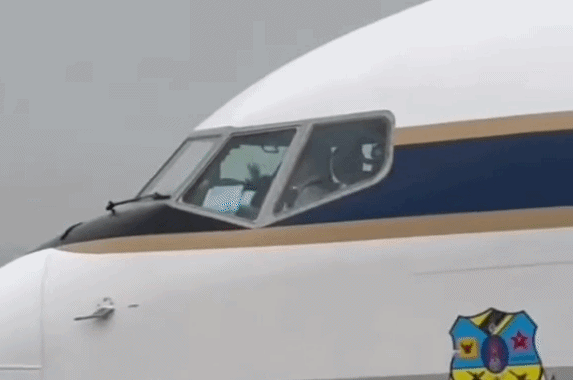 Hôm qua - 16/9, sân bay Nội Bài ghi nhận một máy bay đặc biệt cất cánh Hôm qua - 16/9, sân bay Nội Bài ghi nhận một máy bay đặc biệt cất cánh