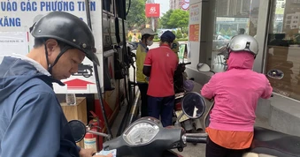 Hơn 17.000 cửa hàng đã chuyển đổi sang kinh doanh xăng E10