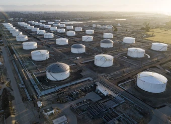 IEA đề xuất xả kho dự trữ dầu lớn nhất lịch sử để hạ nhiệt giá dầu