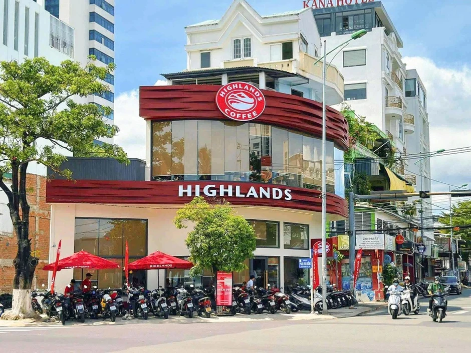 Jollibee bán quyền kiểm soát Highlands Coffee