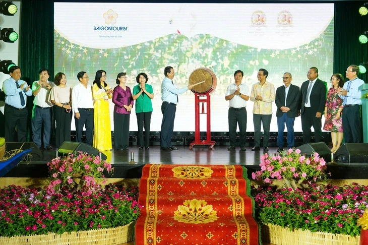 Khai mạc Lễ hội ẩm thực, món ngon, 'hé lộ' top 10 món ngon vùng miền bản sắc