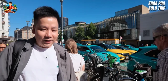 Khoa Pug ngỡ ngàng khi đi thử hãng taxi của tỷ phú Phạm Nhật Vượng ở châu Âu, nghe tài xế tiết lộ: "Đã lái xe 20 năm nhưng taxi Việt Nam mới là số 1" Khoa Pug ngỡ ngàng khi đi thử hãng taxi của tỷ phú Phạm Nhật Vượng ở châu Âu, nghe tài xế tiết lộ: "Đã lái xe 20 năm nhưng taxi Việt Nam mới là số 1"