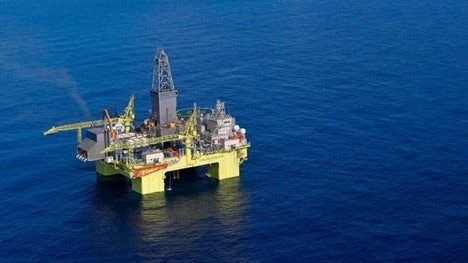 Khoan thẳng đứng 1.119m xuống đáy biển, phát hiện mỏ dầu trữ lượng hơn 24 triệu thùng Khoan thẳng đứng 1.119m xuống đáy biển, phát hiện mỏ dầu trữ lượng hơn 24 triệu thùng