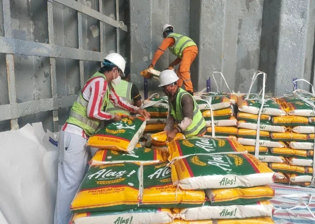 Không phải Thái Lan, một đối thủ của gạo Việt vừa mở tuyến đường thủy chở gạo thẳng sang Philippines, dự kiến đưa 60.000 tấn đi trong 3 tháng Không phải Thái Lan, một đối thủ của gạo Việt vừa mở tuyến đường thủy chở gạo thẳng sang Philippines, dự kiến đưa 60.000 tấn đi trong 3 tháng