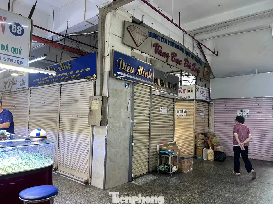 Kim cương rộn ràng 'chợ mạng', chuyên gia cảnh báo nóng Kim cương rộn ràng 'chợ mạng', chuyên gia cảnh báo nóng
