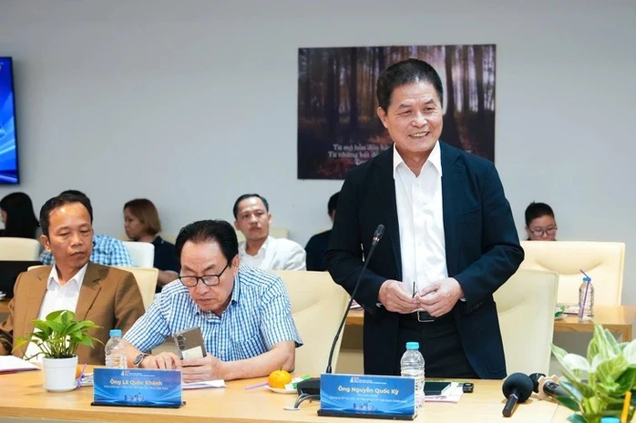 Kinh tế đêm TPHCM không chỉ là chợ đêm hay quán nhậu Kinh tế đêm TPHCM không chỉ là chợ đêm hay quán nhậu