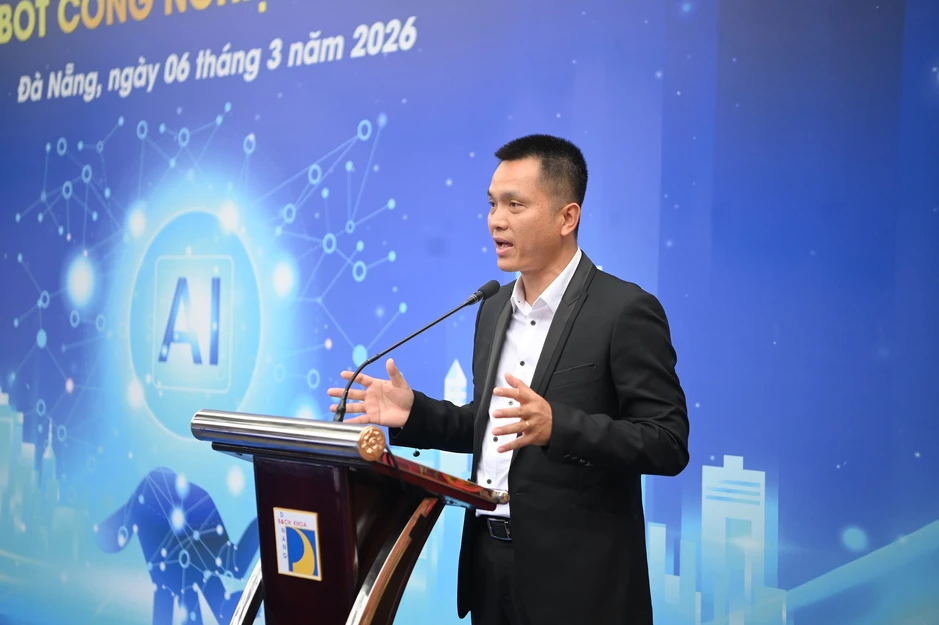 KUKA bắt tay trường đại học, thành lập Trung tâm công nghệ Robot & AI KUKA bắt tay trường đại học, thành lập Trung tâm công nghệ Robot & AI