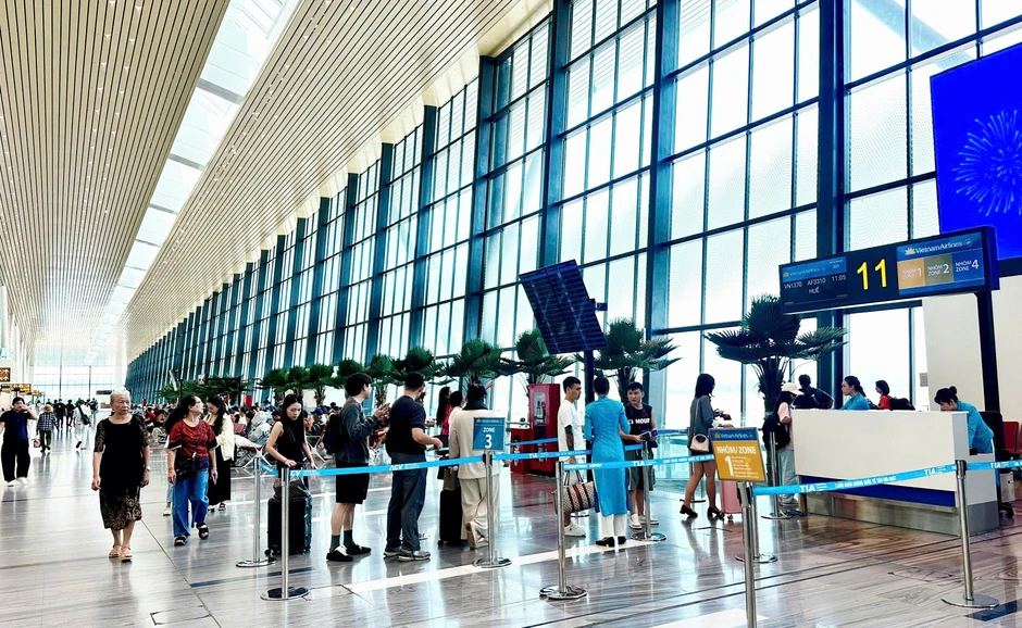 Lễ 2/9: Giá vé máy bay bất ngờ hạ nhiệt, chặng du lịch sớm kín chỗ Lễ 2/9: Giá vé máy bay bất ngờ hạ nhiệt, chặng du lịch sớm kín chỗ