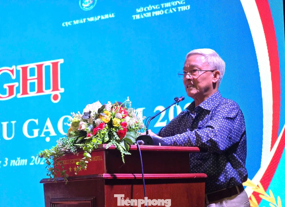 Lúa gạo rớt giá: Đừng 'đổ thừa' do chiến sự Trung Đông! Lúa gạo rớt giá: Đừng 'đổ thừa' do chiến sự Trung Đông!