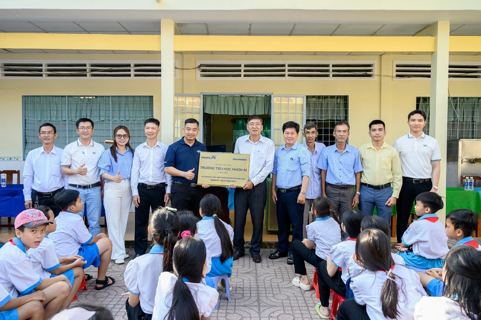 Maxilite - Rulô Vàng: 600 thợ sơn trở thành đại sứ lan tỏa sắc màu cộng đồng Maxilite - Rulô Vàng: 600 thợ sơn trở thành đại sứ lan tỏa sắc màu cộng đồng