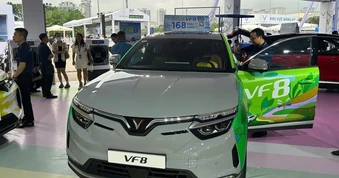 Miễn lệ phí trước bạ đến năm 2030, người mua xe điện tiết kiệm cả trăm triệu đồng