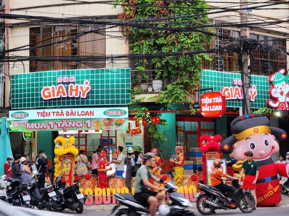 'Miếng bánh' mới của các chuỗi cà phê, trà sữa 'Miếng bánh' mới của các chuỗi cà phê, trà sữa