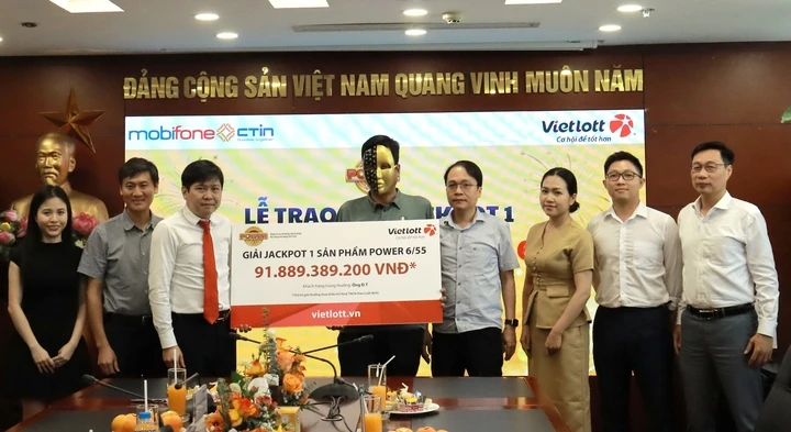 Một người trúng Jackpot 2 trị giá gần 5,4 tỷ đồng Một người trúng Jackpot 2 trị giá gần 5,4 tỷ đồng