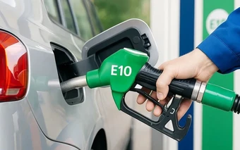 Mỗi lít xăng E5RON92 lên mức 22.888 đồng, tăng 1.000 đồng/lít so với kỳ điều hành trước