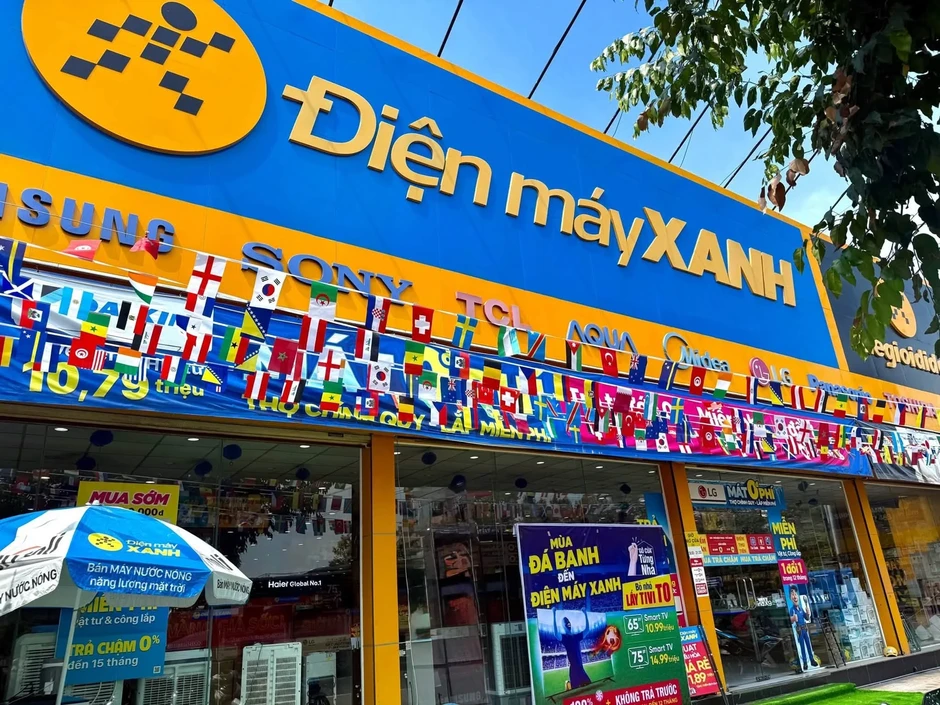Mua tivi xem World Cup, khách Điện máy Xanh bất ngờ nhận 1 tỷ đồng Mua tivi xem World Cup, khách Điện máy Xanh bất ngờ nhận 1 tỷ đồng