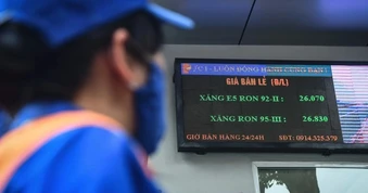 Nếu không chi Quỹ bình ổn, giá xăng có thể tăng tới hơn 6.000 đồng/lít