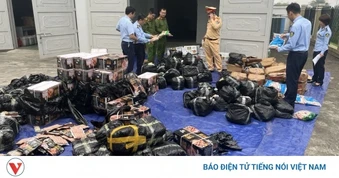 Ngăn chặn 2,3 tấn thực phẩm bẩn không rõ nguồn gốc xuất xứ