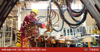 Ngành dịch vụ Trung Quốc chững lại