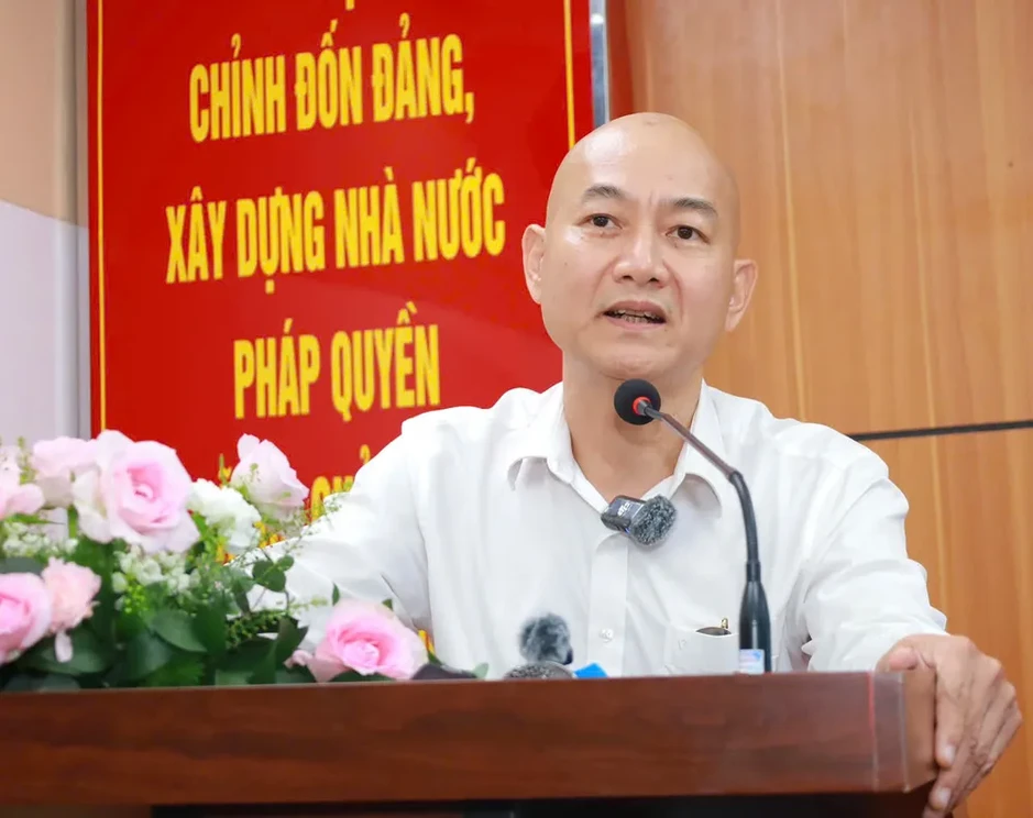 Ngành thời trang đẩy mạnh kinh doanh trên nền tảng số Ngành thời trang đẩy mạnh kinh doanh trên nền tảng số